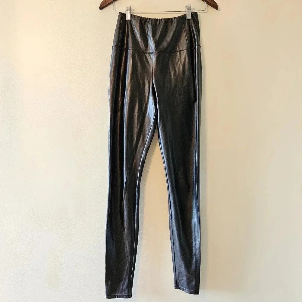 Aritzia Wilfred Free Daria High Waisted  Moto Vegan Leather Biker Pants Black M. - Picture 6 of 12